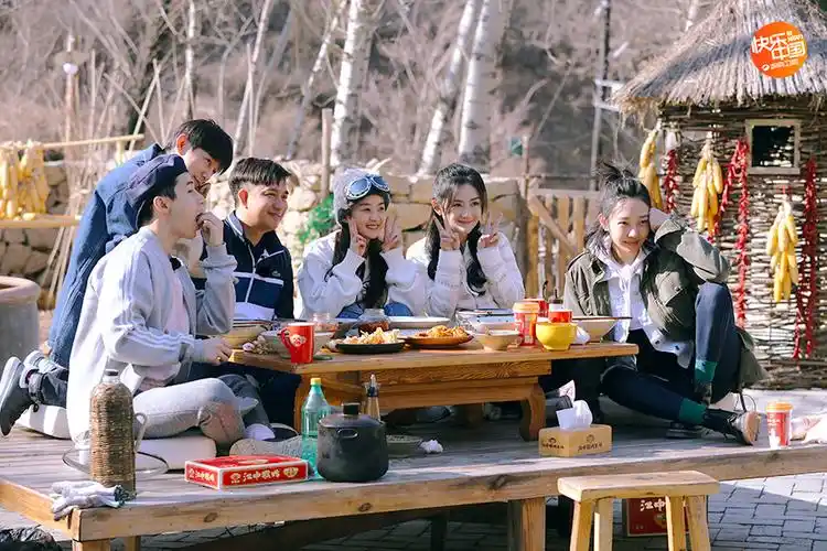 湖南卫视综艺节目《向往的生活》片尾的歌曲.