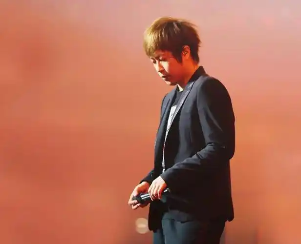 个人理解省流白话版,五月天阿信的回应:没假唱,继续筛选粉丝