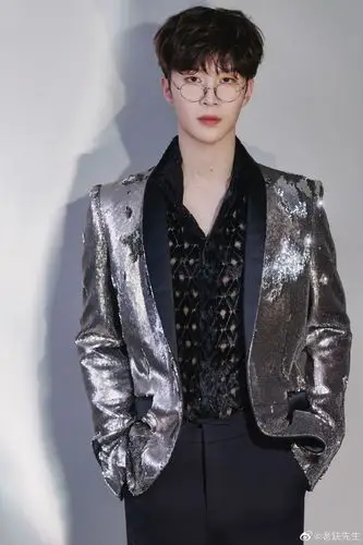 范丞丞盘点191207范丞丞尖叫之夜全程总结舞台上闪光歌者的ab面