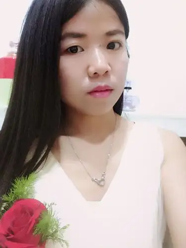 今天做伴娘了,漂亮吗?