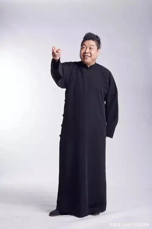 李鹤彪"打人事件"闹得那么凶,为何却成了德云社的核心人物?