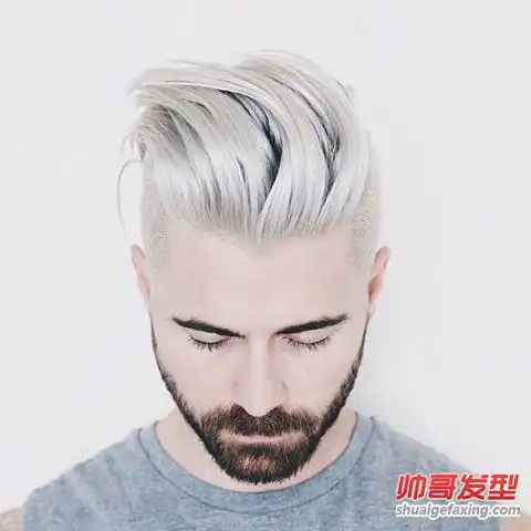 两侧剃光中间后梳的背头发型胖壮胡须男人最潮发型2