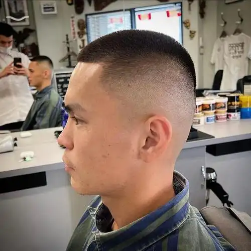 今秋换发型,就选这4种,想不帅都难|寸头|飞机头|烫发|卷发|时尚_网易