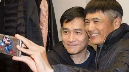 梁朝伟周润发接受采访时是啥反应马家辉总结得太到位了