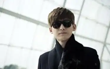 杉杉来了张翰冷峻剧照将霸气进行到底