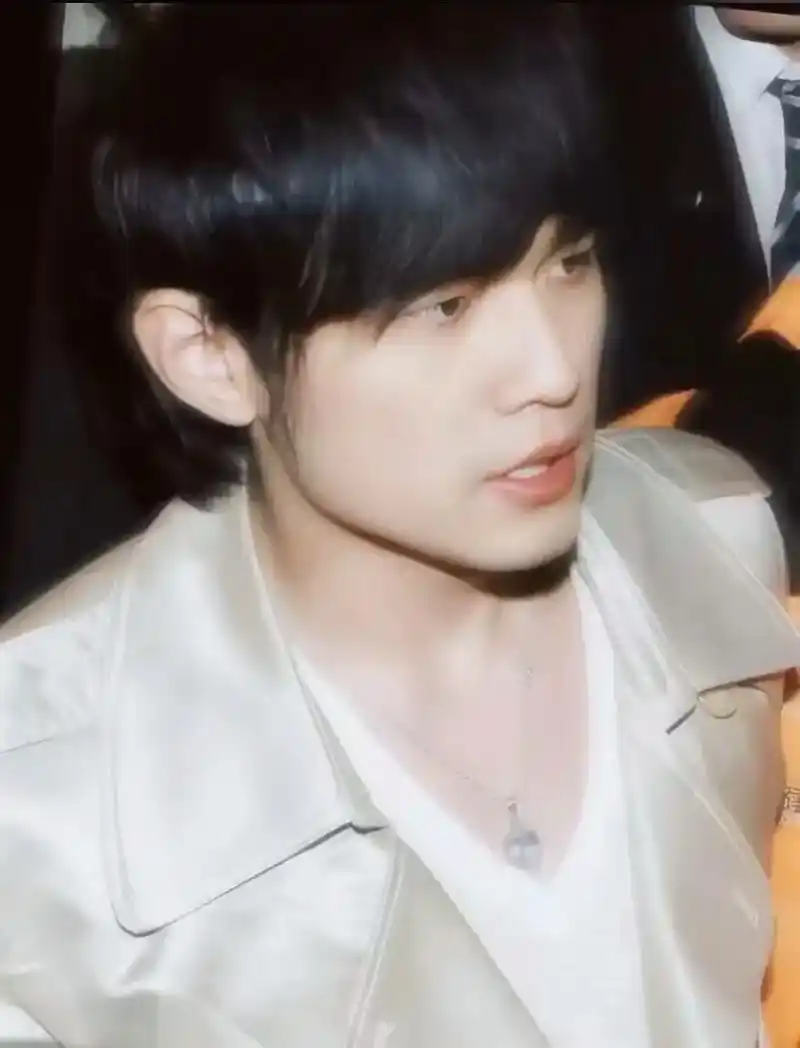 有一种青春叫周杰伦 来看看jay年轻时的神仙颜值#jay - 抖音