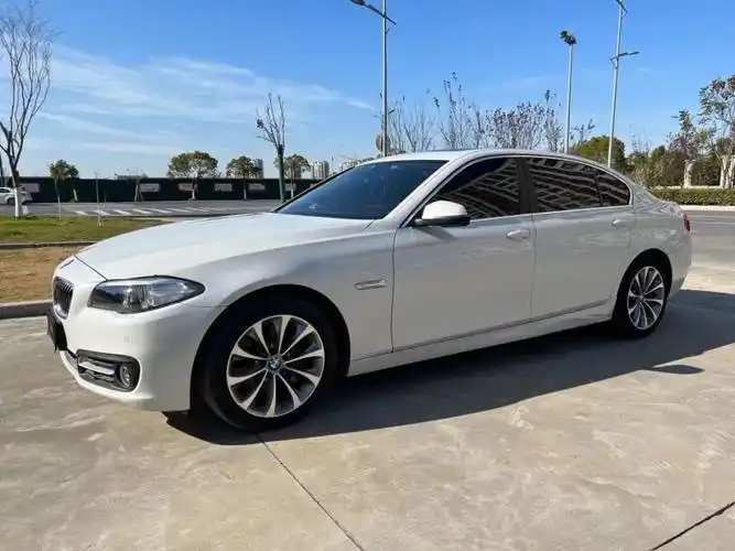 16年宝马5系轿车在售