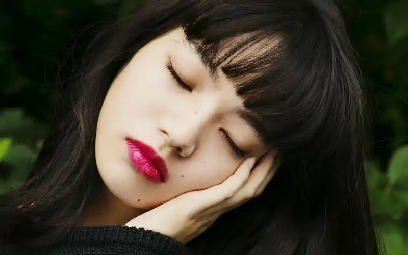 日本美女模特小松菜奈写真图片桌面壁纸