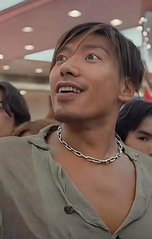 乌鸦哥张耀扬,这才是成熟男人的魅力吧,褪去狠厉,多了些松弛感