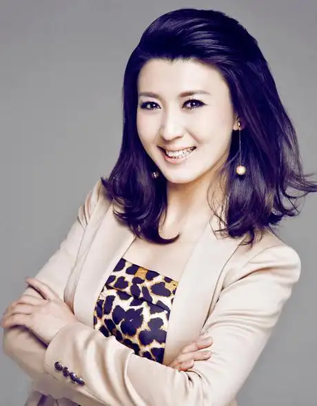 她和韩红同级小沈阳曾她打工却执意嫁给二婚男人遭父母反目