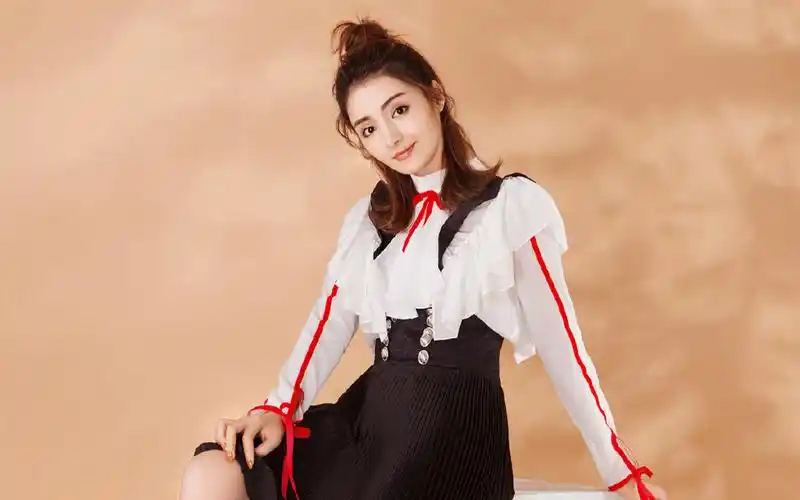 麦迪娜甜美写真图片桌面壁纸