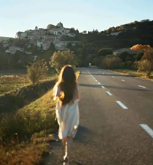 不露脸女生背影头像