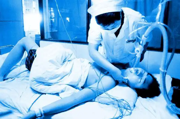 【寻找】谁认识这位"邻家帅哥"?(图)