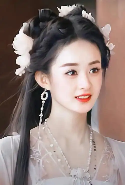 丽颖娇俏可爱,灵动美丽,她所有的古装戏都好看,扮相好,演技佳,@赵丽颖