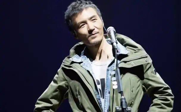 朴树自曝病情加重,瘦骨嶙峋,情绪低迷,被医生警告不能再演出了