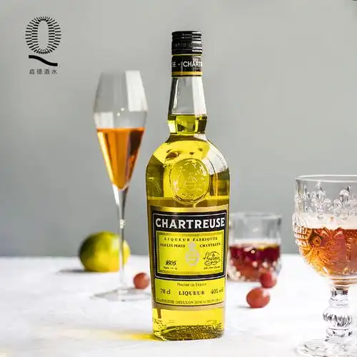 法国进口 chartreuse查特黄香甜酒配制酒 查特黄荨麻酒 700ml