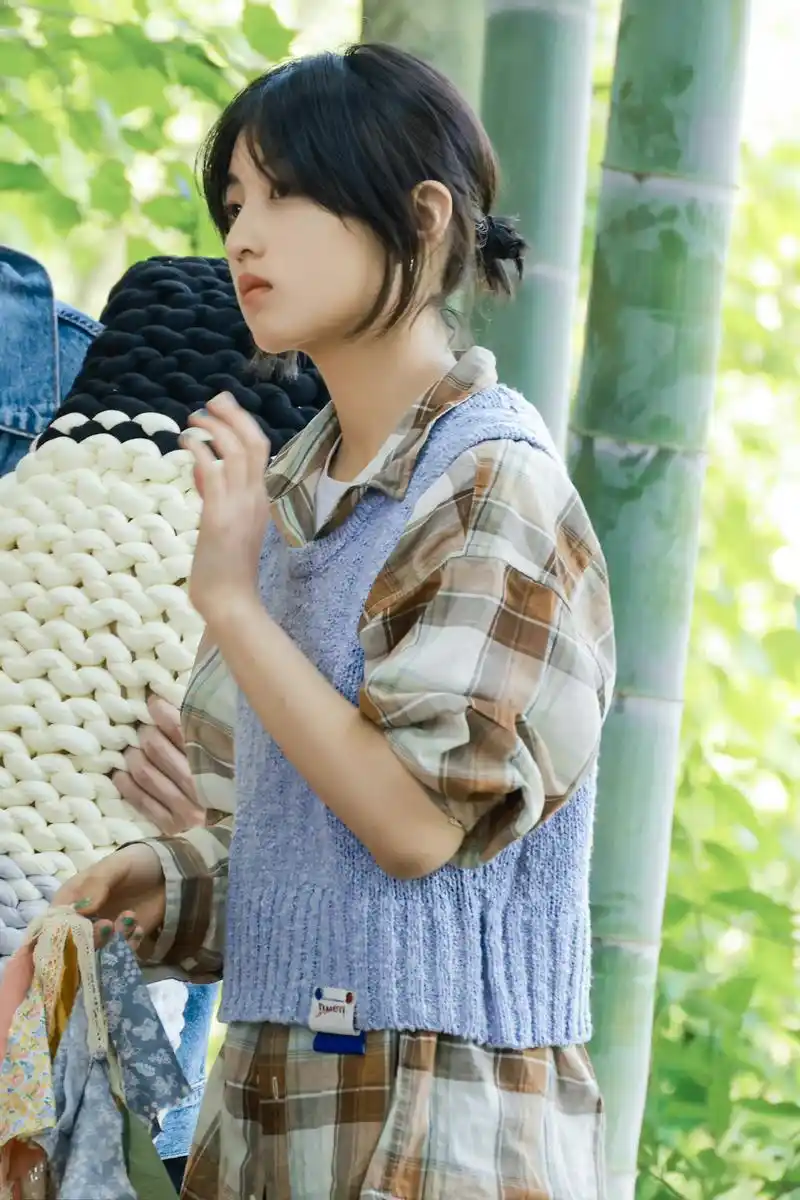 张子枫,身上的少女感和少年感