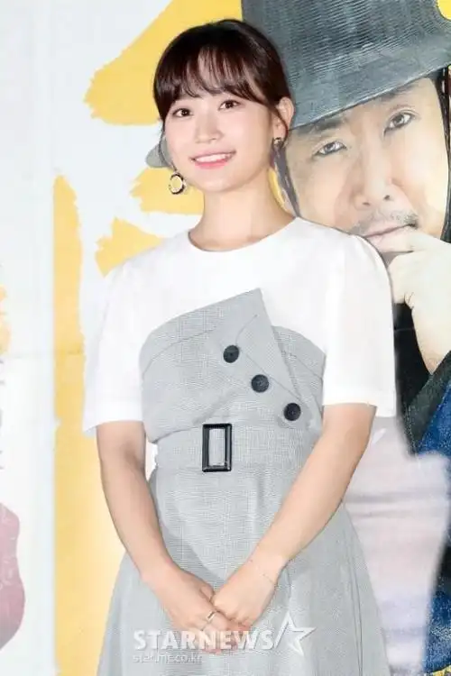 「星闻」金瑟祺方否认与安宰贤的绯闻 "没什么可说的,不是事实"