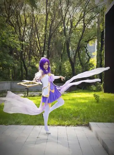 写美篇  cosplay是通过服饰装扮神话故事中的人物或动物,这种角色扮演