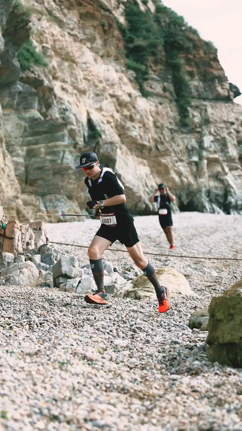 人生首野|安全完赛42km 爬升1600.越过山丘,奔赴山海 - 抖音