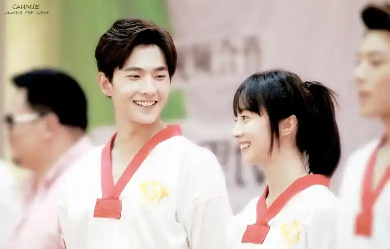 杨洋 哈哈哈若白爸爸矜持点