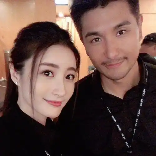 陈展鹏近日确定与林夏薇拍摄新剧《逆天奇案》,两人再度饰演情侣,相信