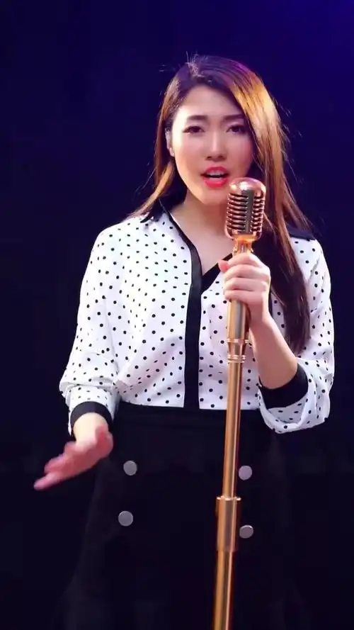 美女翻唱抖音神曲《点歌的人》不一样的感觉-高清mv在线看-qq音乐
