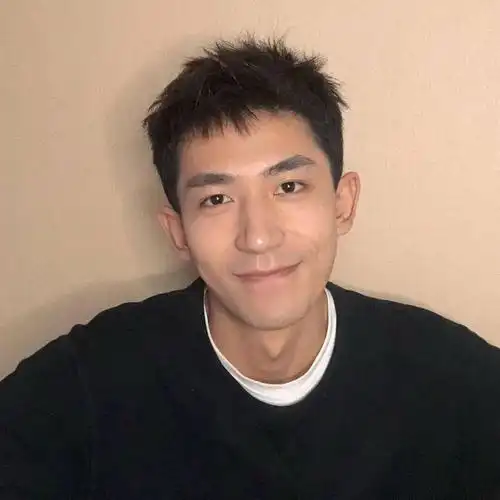 男生留4cm"短碎发"可帅!_发型