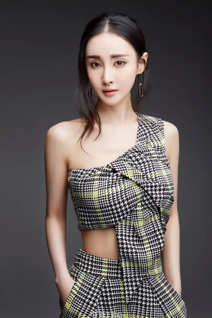 成熟就是推翻自己曾经说过的话,重新认识世界.