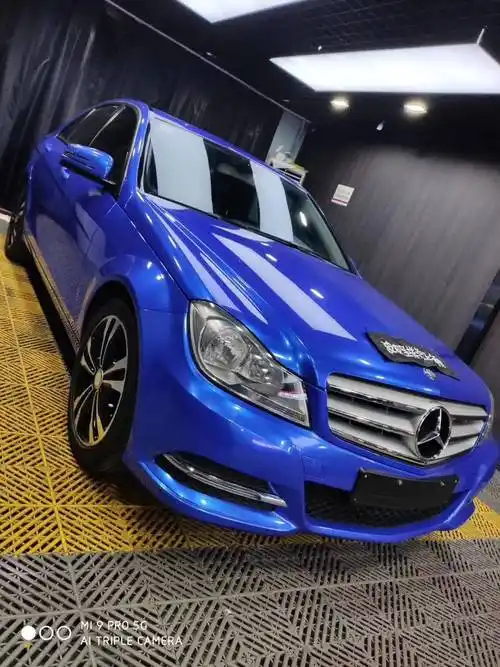 奔驰c180车身改色超亮金属宝石蓝skto改色膜