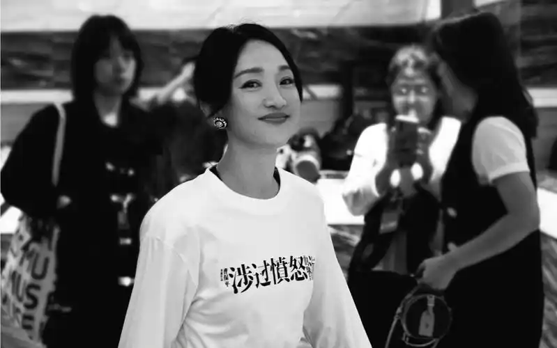 【周迅】电影《涉过愤怒的海》首映日记录