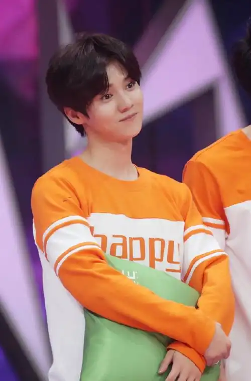 快乐大本营reloaded重启新专辑海报鹿晗luhanm鹿m微博高清壁纸无水印