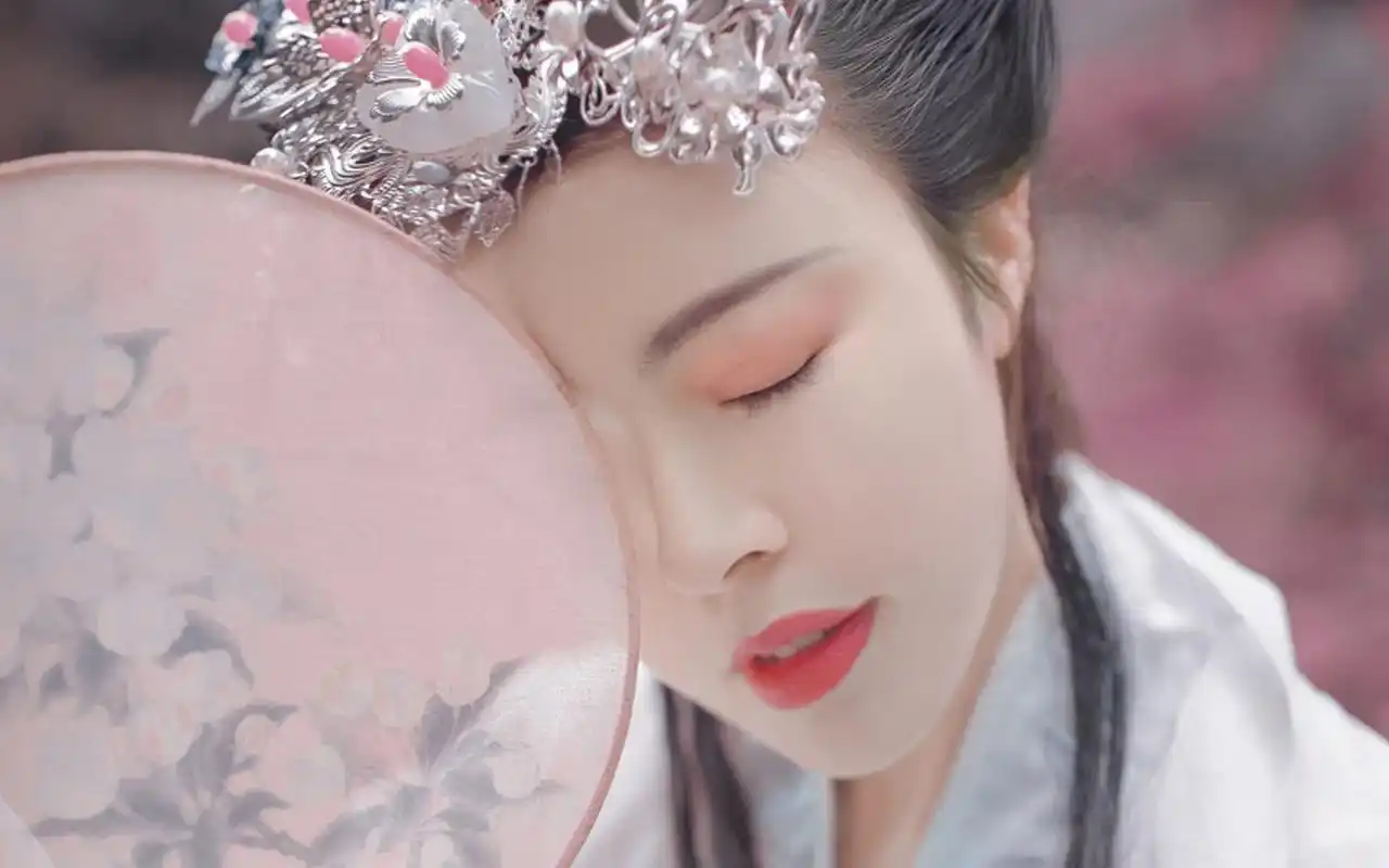 古风汉服美女仙气迷人写真图片桌面壁纸