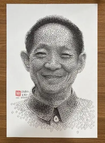 作者"司氏砸缸"一幅画作引爆网友,他用万颗"微笑米粒"绘出袁隆平头像