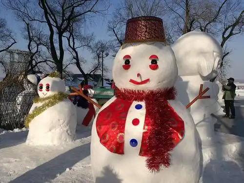 其它 江畔雪人展掠影 写美篇2019个雪人盛装迎新年, 20米大雪人完美