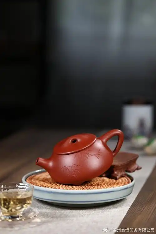 玩紫砂壶,到底该如何看泥料呢?