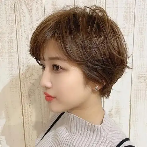 女人年过40选择这5款"减龄"短发,显年轻很洋气