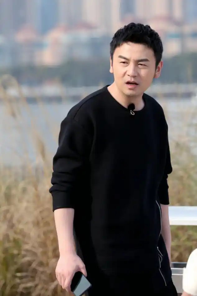 雷佳音极限挑战新手上线二锅头反被套路承包笑点