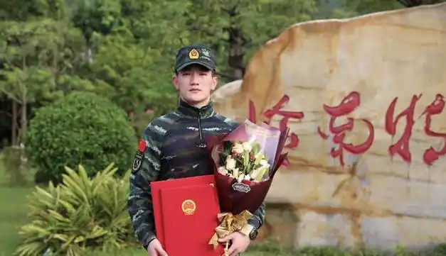 张馨予一手烂牌打出王炸从全网黑变成央视点名最美军嫂