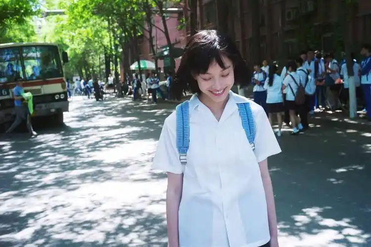倪妮《匆匆那年》 校服-堆糖,美好生活研究所