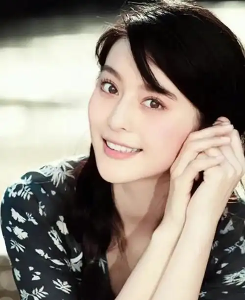 2018年10月3日,从国家税务总局以及江苏省税务局获悉,范冰冰涉嫌签署"