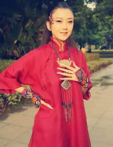 图孔雀公主杨丽萍老公刘淳晴资产上亿揭秘二人无子嗣原因