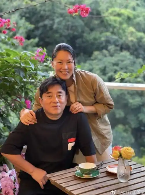 吕方的老婆,吕方携爱妻到王玉环豪宅做客