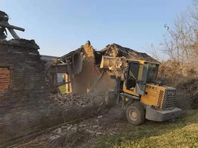 河南方城杨楼镇农村人居环境整治着力抓好五个三