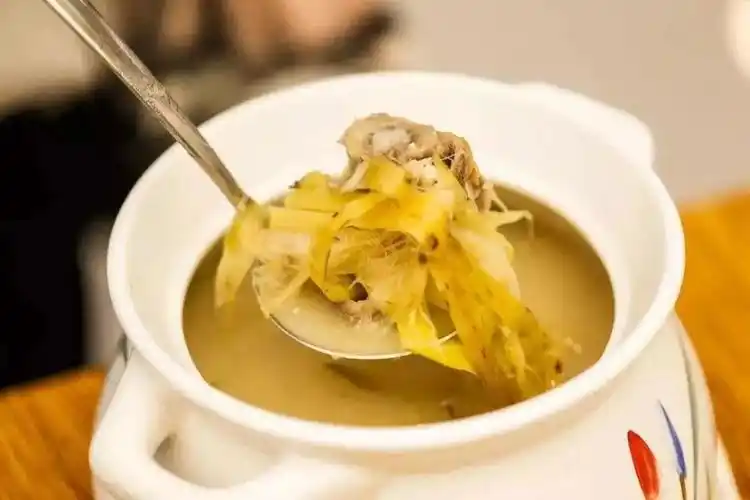 霸王花煲龙骨汤