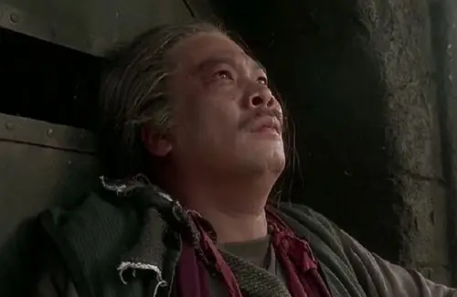 《武状元苏乞儿》时的经历,在电影里,徐少强饰演赵无极一角,星爷则是