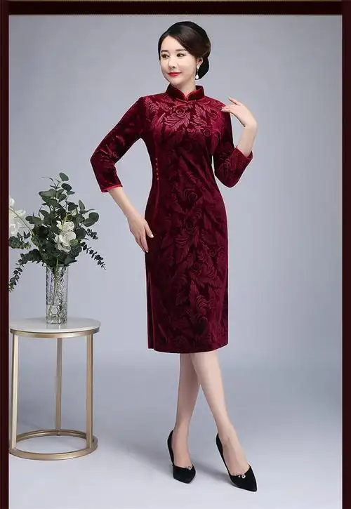 婚礼妈妈装礼服冬款嫁女儿婚庆结装丝绒旗袍连衣裙洋气高贵喜婆婆秋冬