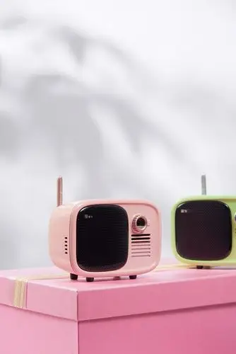 能随身携带的影院 喵tv复古迷你电视机-普达尔