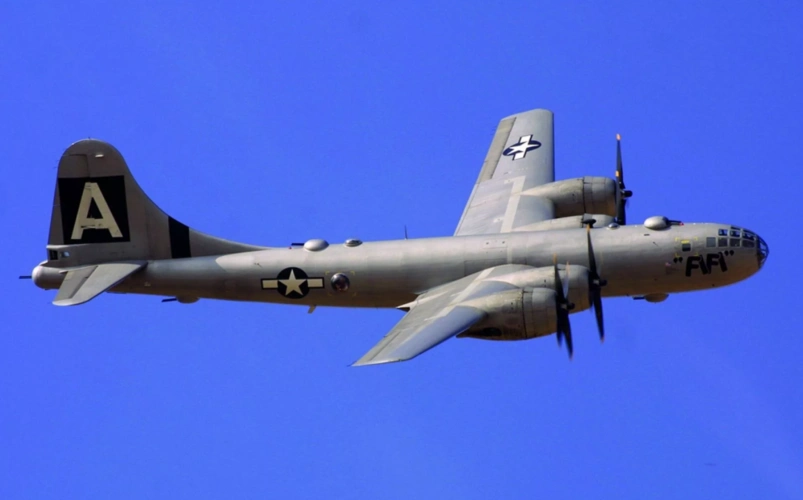 b-29轰炸机缺陷性明显,但被强行赶鸭子上架,创造战争奇迹