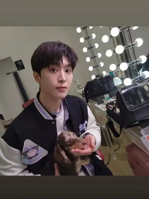 范丞丞0406出道六周年快乐